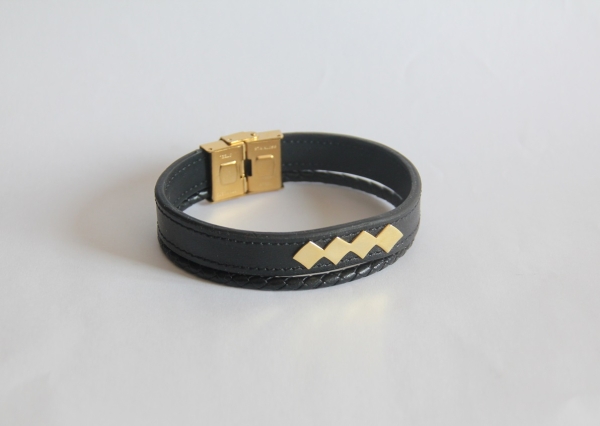 black dot bracelet