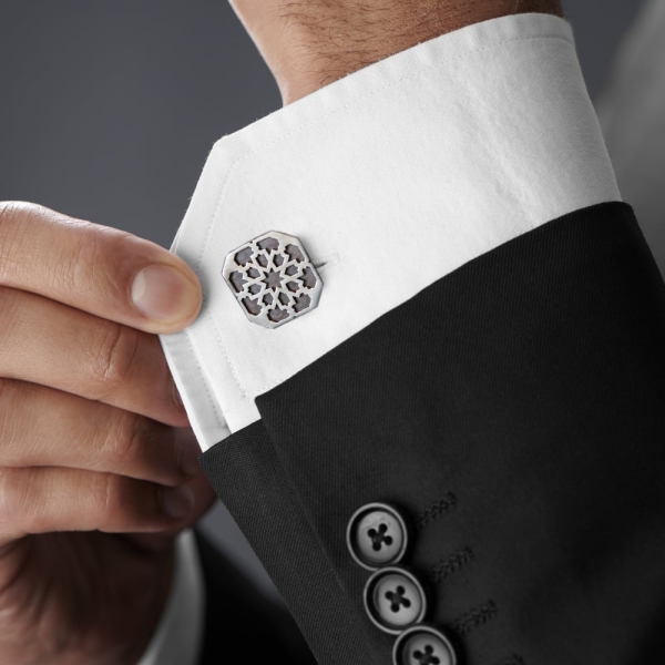 orosi modelling cufflink